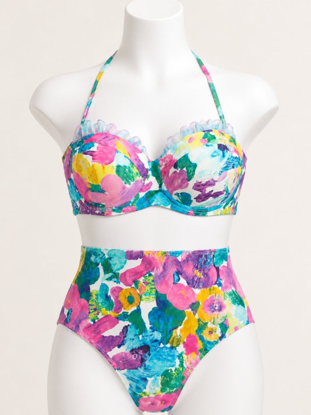 Floral 3 Piece Set Bikini and Sarong Size Small EUC